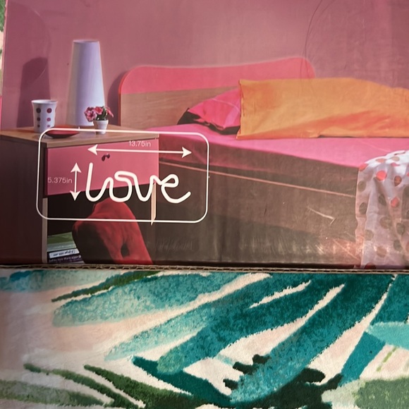 Neon LED WALL LIGHT. LOVE - Picture 3 of 4